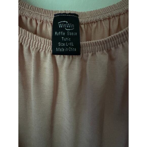 Ruffled Sleeve Tunic w/crocheted cut out daisies by Win Wim - Picture 8 of 9